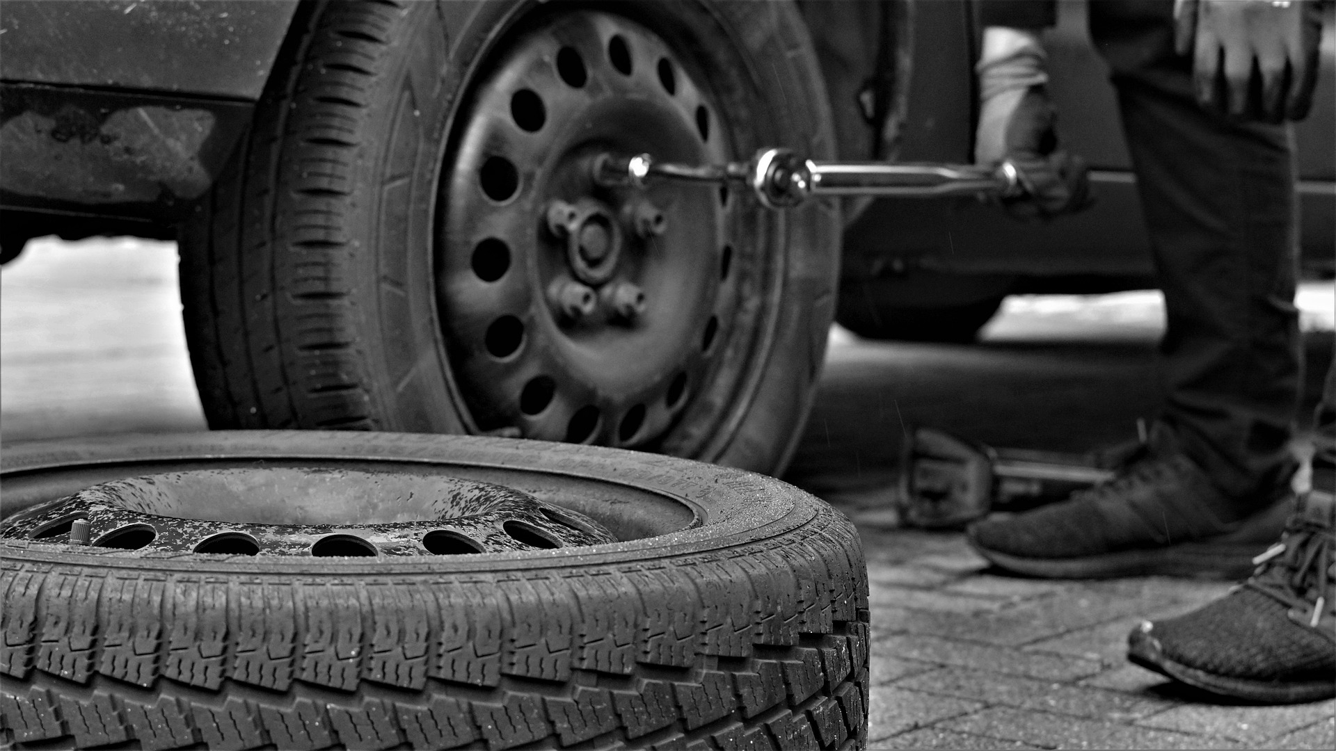 Changing a Flat Tire Made Easy